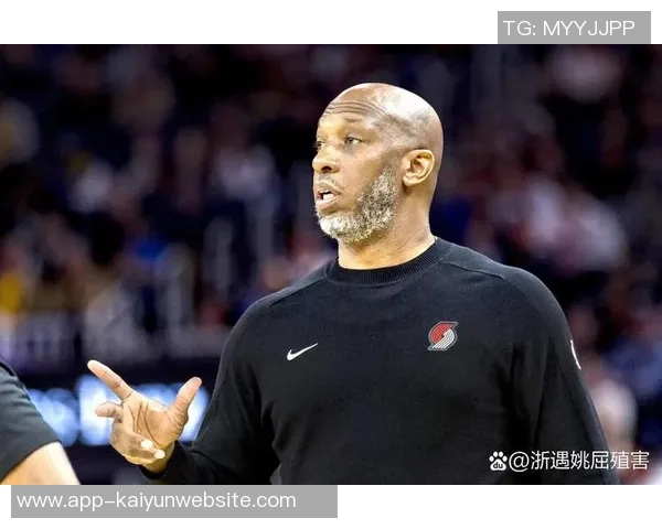 比卢普斯称赞杨瀚森的灵光时刻认为他的身高让这一表现更显珍贵